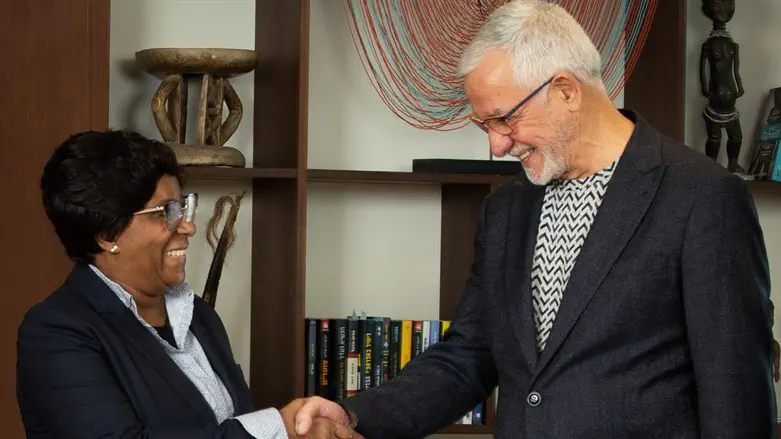 Angola&rsquo;s Minister of Higher Education Maria do Rosario Braganca visits Israel